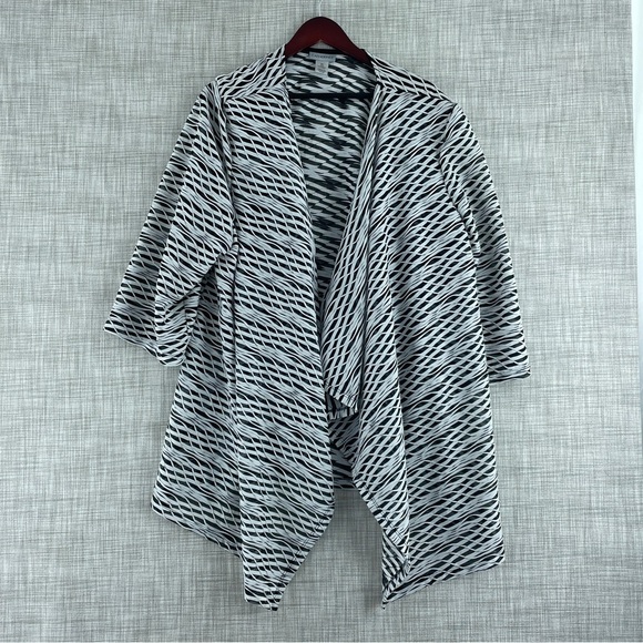 Catherines black and white blouse Women's 3x - Picture 1 of 6